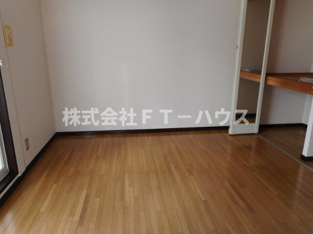 ファミール本八幡の寝室
