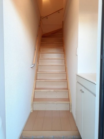 サンライズ　テールの玄関
