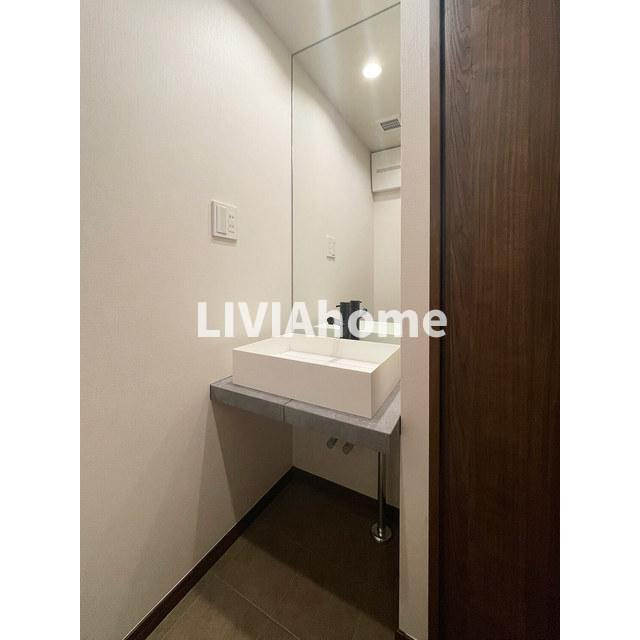 渋谷区代々木２丁目の賃貸マンションの独立洗面台|同シリーズの参考写真です。実際の設備・内装は現況を優先とさせていただきます。