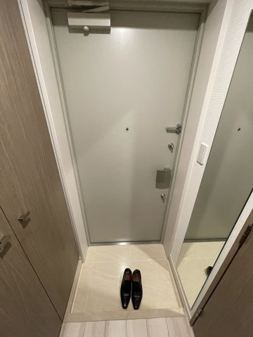 オーセンティックビュー横濱の玄関