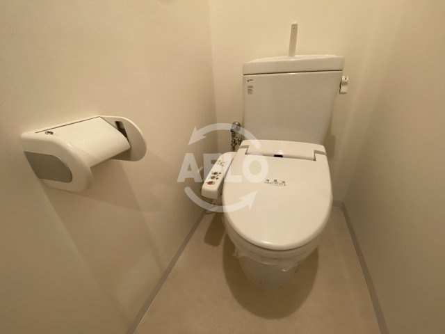 クレグラン北梅田のトイレ|クレグラン北梅田　温水洗浄便座