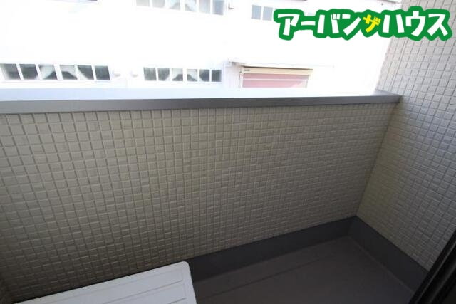 フォレスト平野B 西棟