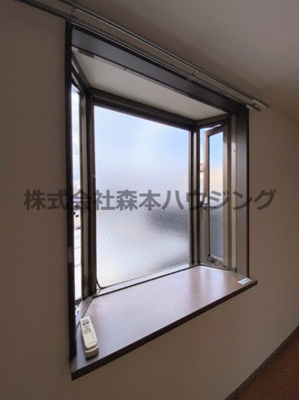 【内装】 | 　メゾンティグレ | ※同タイプ別室の写真を使用しています。
　設備内容や色調など相違がある場合は実際のお部屋の現状優先となります。