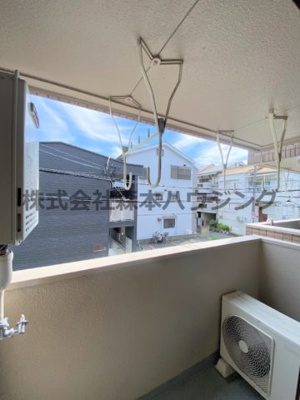 【展望】 | 　メゾンティグレ | 室内からの眺望です
※実際のお部屋の写真です
