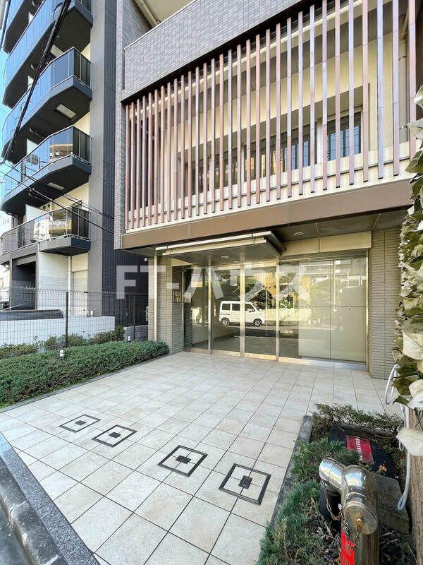S-FORT船橋本町のエントランス