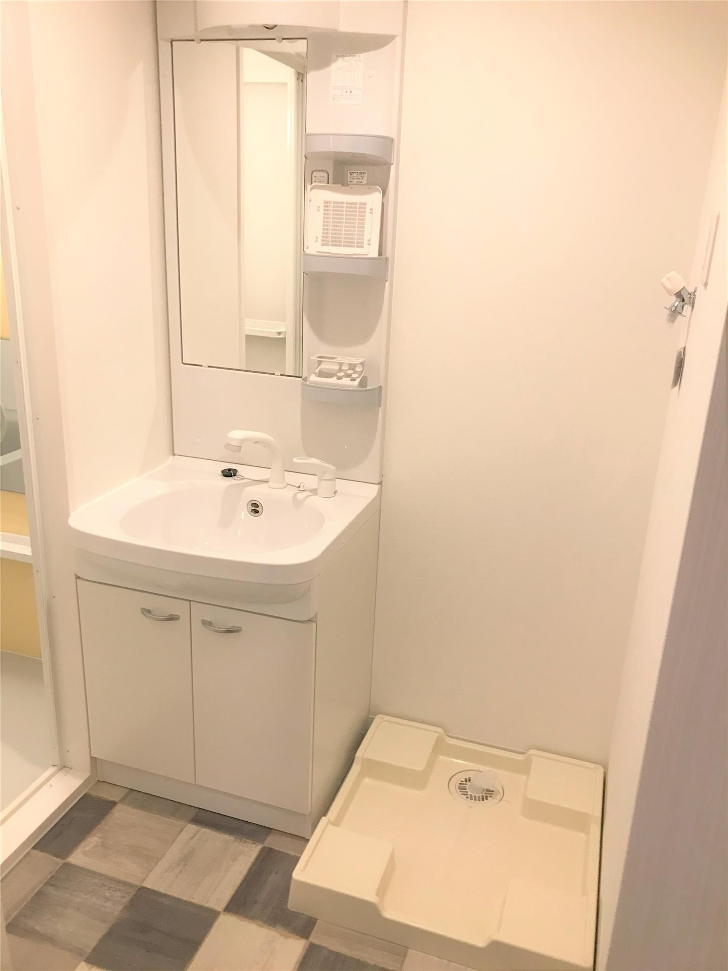 呉市本町の賃貸マンションの独立洗面台