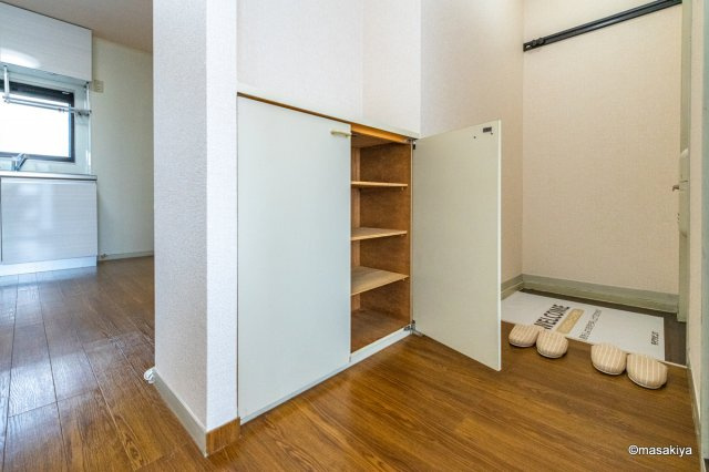 サンロード小山の玄関