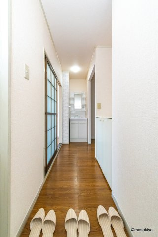 サンロード小山の玄関