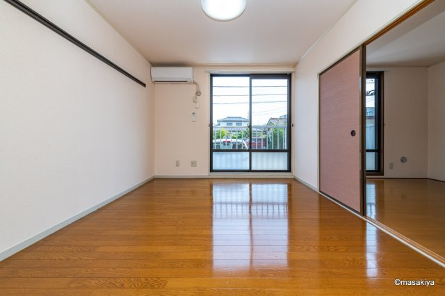 サンロード小山の居間・リビング