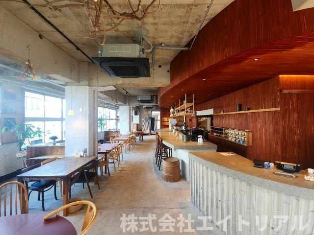 成田ビルの内装