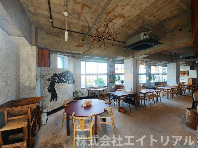 成田ビルの内装