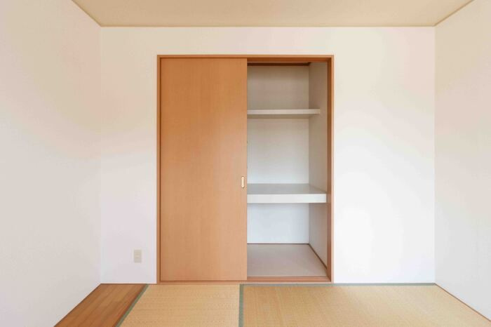 ブライダルハイツ戸出　Ａの収納