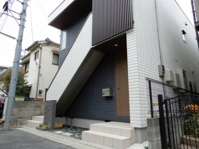 メゾン旗の台の外観