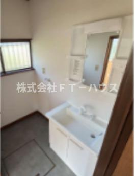 中国分貸家の独立洗面台