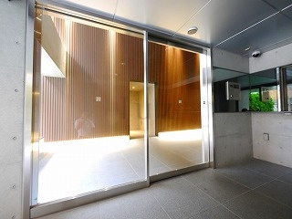 ズーム川崎のエントランス