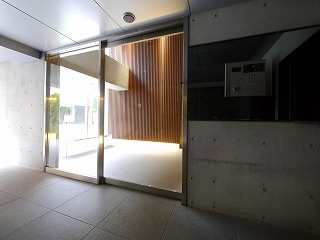 ズーム川崎のエントランス