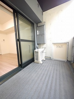ズーム川崎のバルコニー