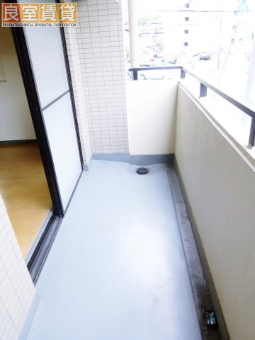 【バルコニー】 | ロイヤル楠元