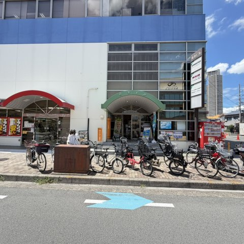 樟葉ビルの外観