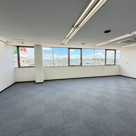 樟葉ビルの内装