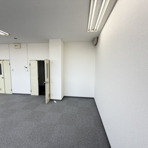 樟葉ビルの内装