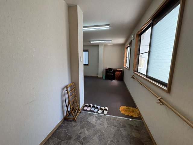 アミクス清水谷の玄関