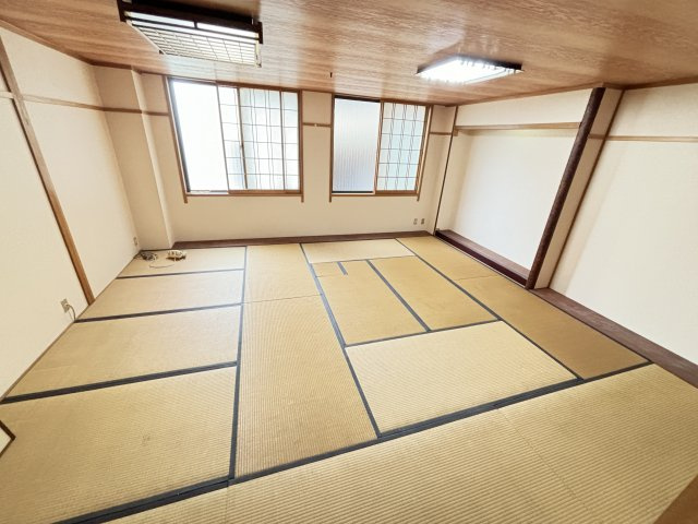 玉林ビルの和室