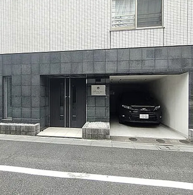 ライジングプレイス錦糸町の駐車場