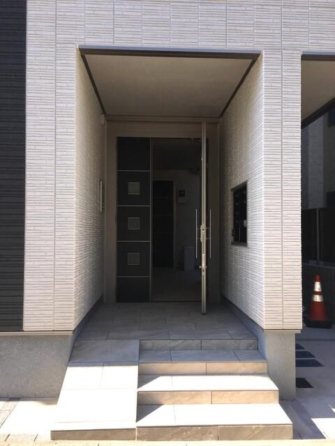 リッシェルエフのエントランス