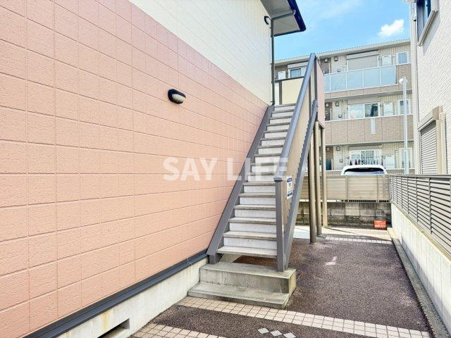 ドエル光南のエントランス