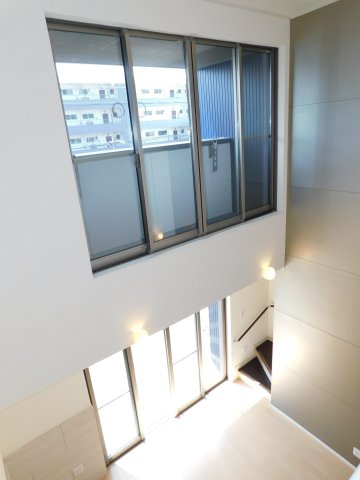北区五反田町のその他|◇リビング吹抜◇　　明るく開放感間のある空間を演出する吹抜のリビング♪