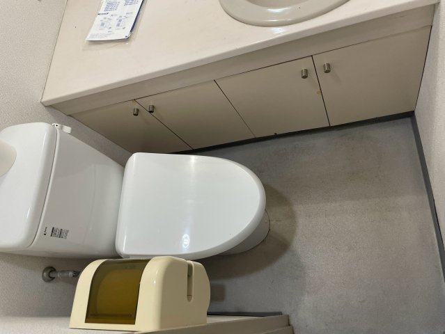 オリーブ代々木ビルのトイレ