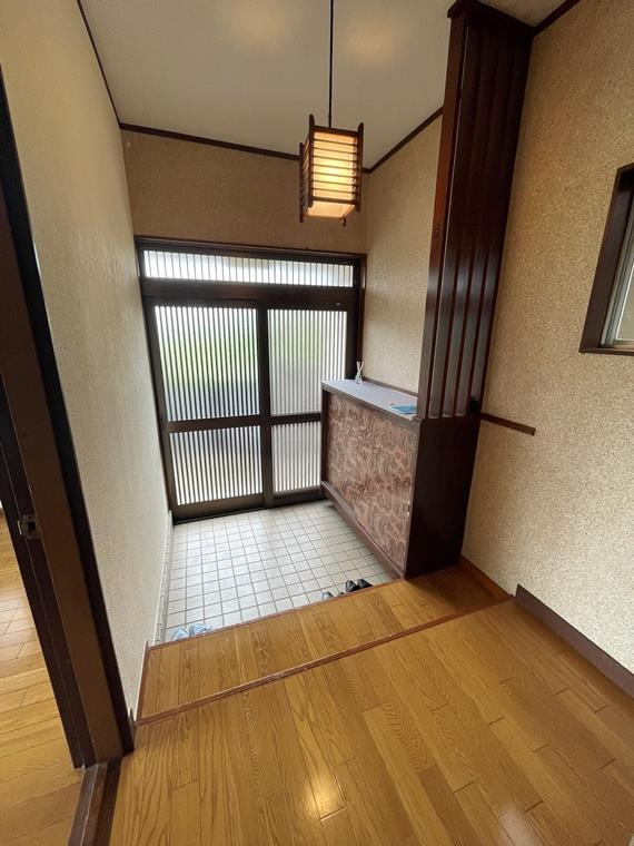 上花輪戸建の玄関