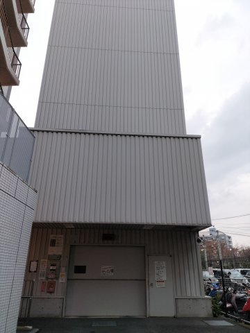 プライムアーバン川口の駐車場