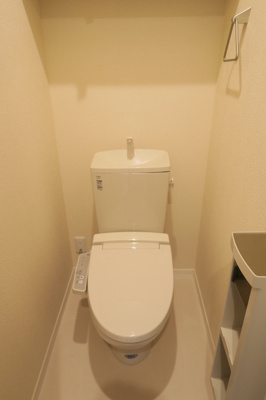 ☆温水便座付のトイレです☆