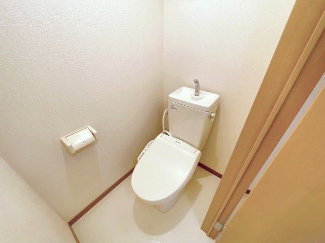 ファミール2000　Ｂのトイレ|温水洗浄暖房便座