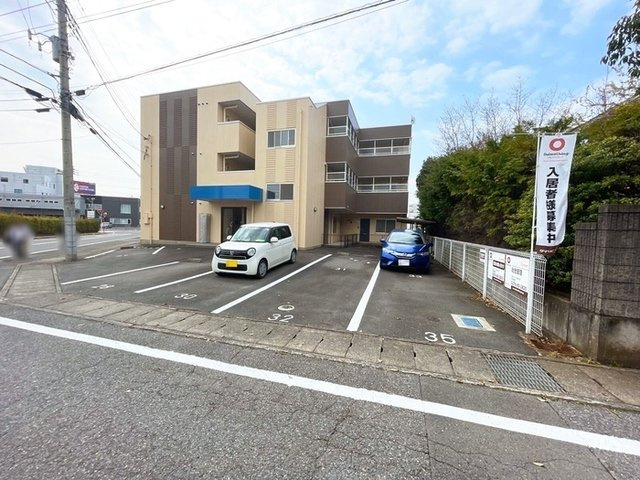 ファミール2000　Ｂの駐車場|駐車場