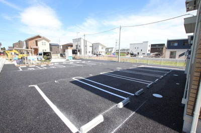 【空要確認】平置き舗装駐車場
