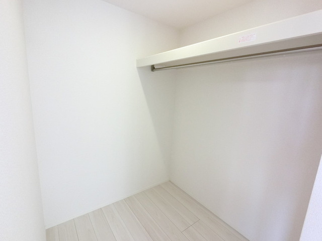 イーステージ大橋町の収納|ウォークインクローゼット