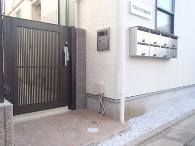 ★建物入り口★