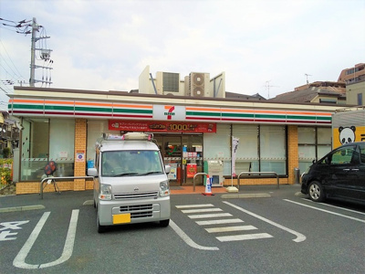 セブンイレブン足立西新井５丁目店まで600ｍ