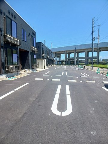 向日葵　２の駐車場