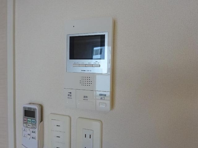 アルストロメリアの内装|カメラ付インターホン