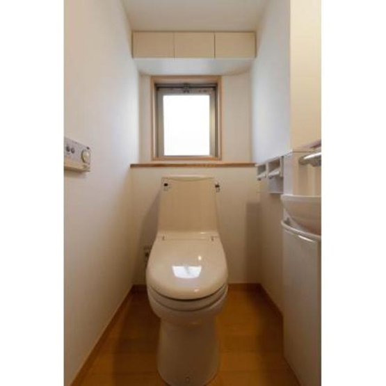 【トイレ】 | 白金台グリーン・リーブス | ※写真は同タイプ住戸です。