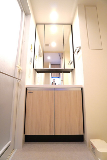 【洗面所】 | 若葉ビューアパートメント | ※写真は同タイプ住戸です。