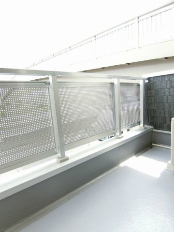 リブリ・川崎溝の口のバルコニー
