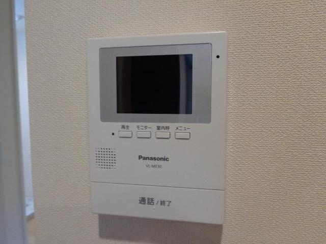 セントレーナ吉野の内装|カメラ付インターホン