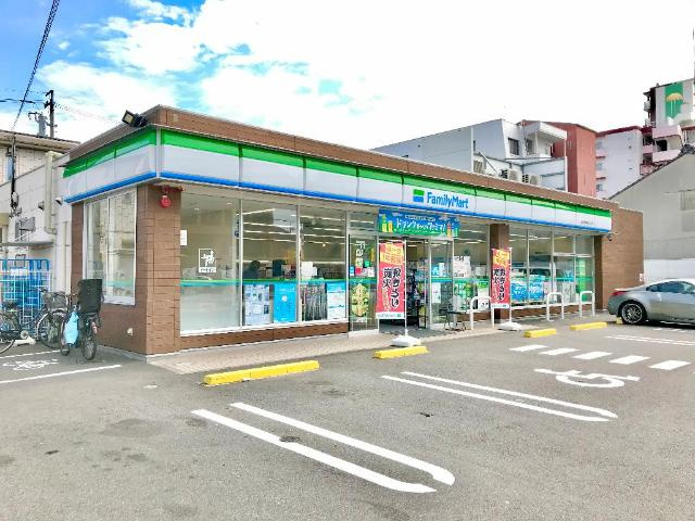 パッショーネの周辺|ファミリーマート上名古屋四丁目店まで142ｍ