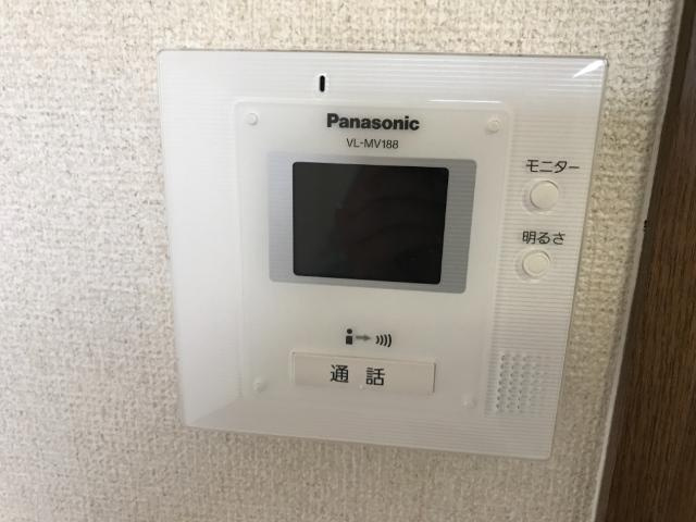 プチメゾン辰の内装|カメラ付インターホン