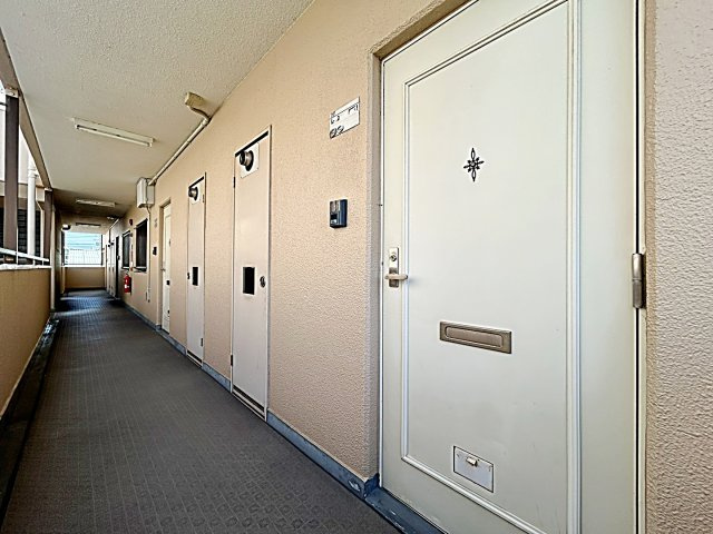 ＮＯＤＡ ＧＵＬＡＮＤＥの玄関